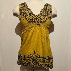 “Bundle 10 for $13” Women’s embroidered flower relaxed fit sleeveless shirt top